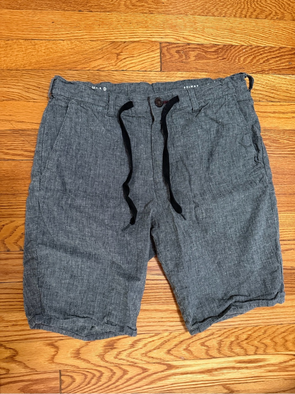 Men's Slim Gray Drawstring Flat-Front Shorts